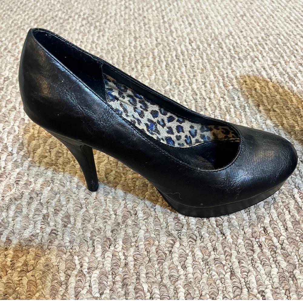 ❤️Unlisted Black Faux Leather Round Toe Stiletto Heel Platform Pumps Size 8.5 - Picture 2 of 16